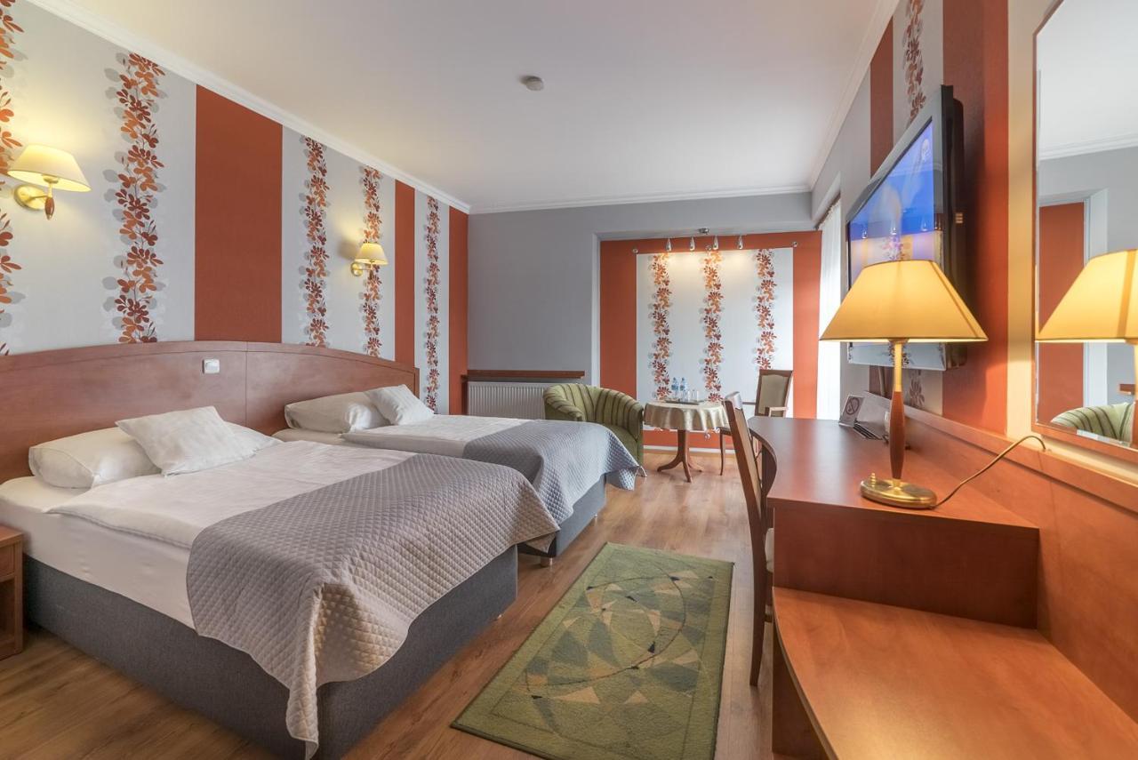 Hotel Doris